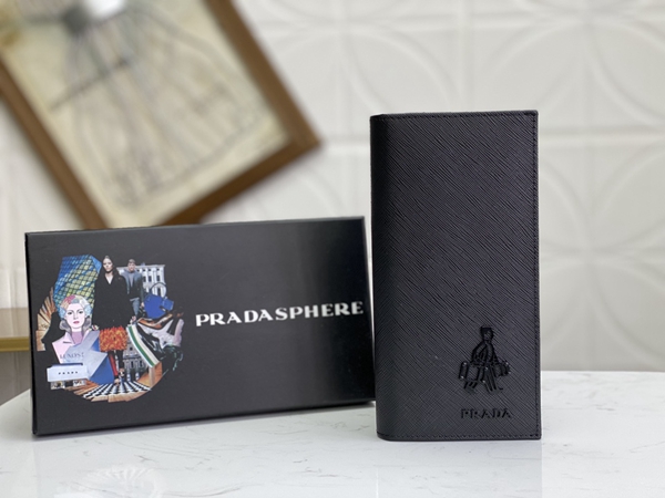 プラダ財布コピー正面デザイン